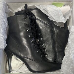 Steve Madden Black Heeled Boots